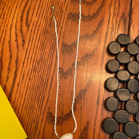 Beautiful Kendra Scott Necklace - Picture 3 of 4